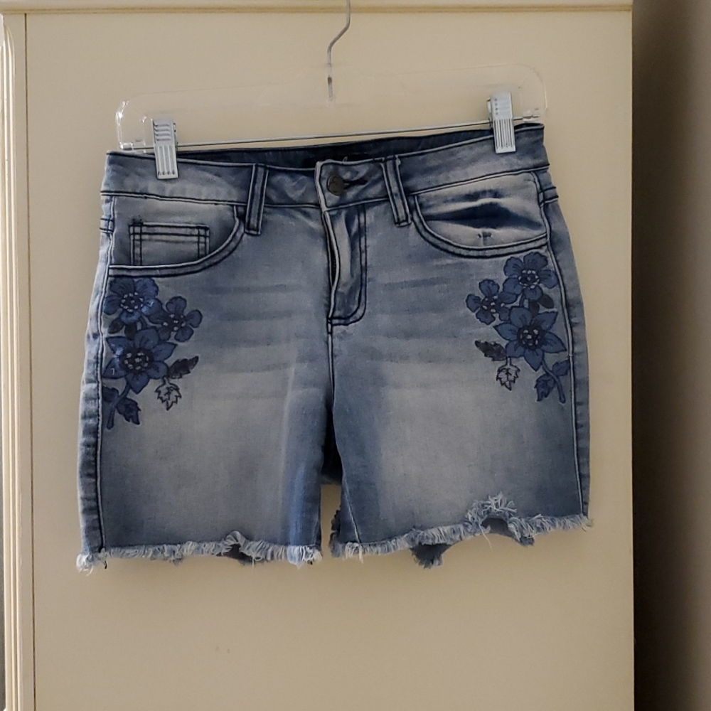 Embroidered jean shorts
